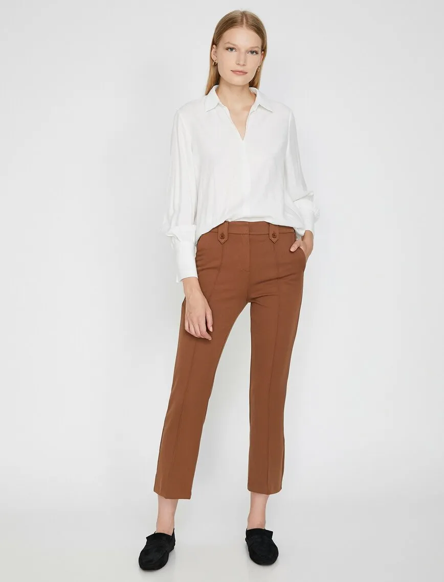 16351 Brown Cropped Trousers