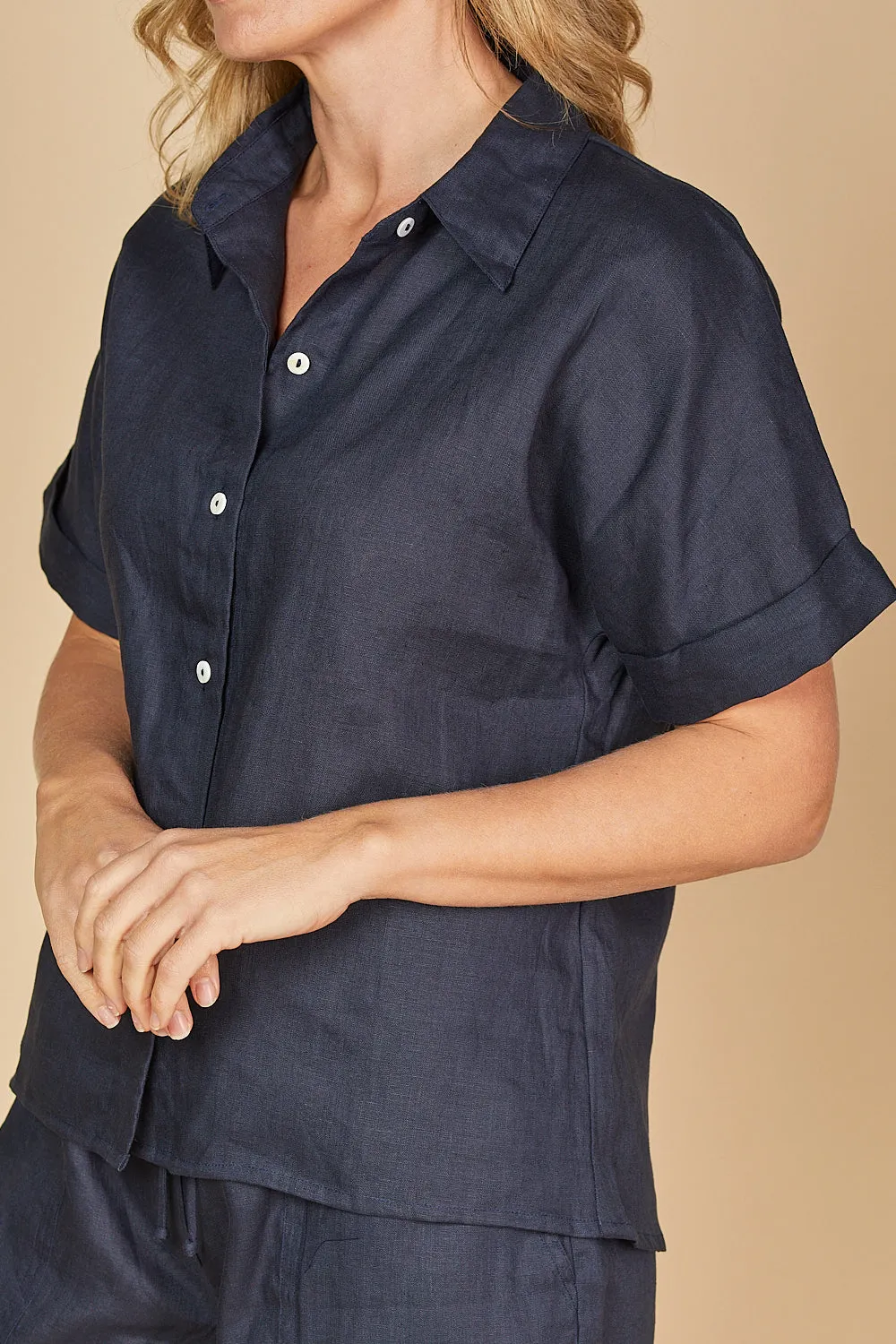 Carmen Linen Shirt in Navy