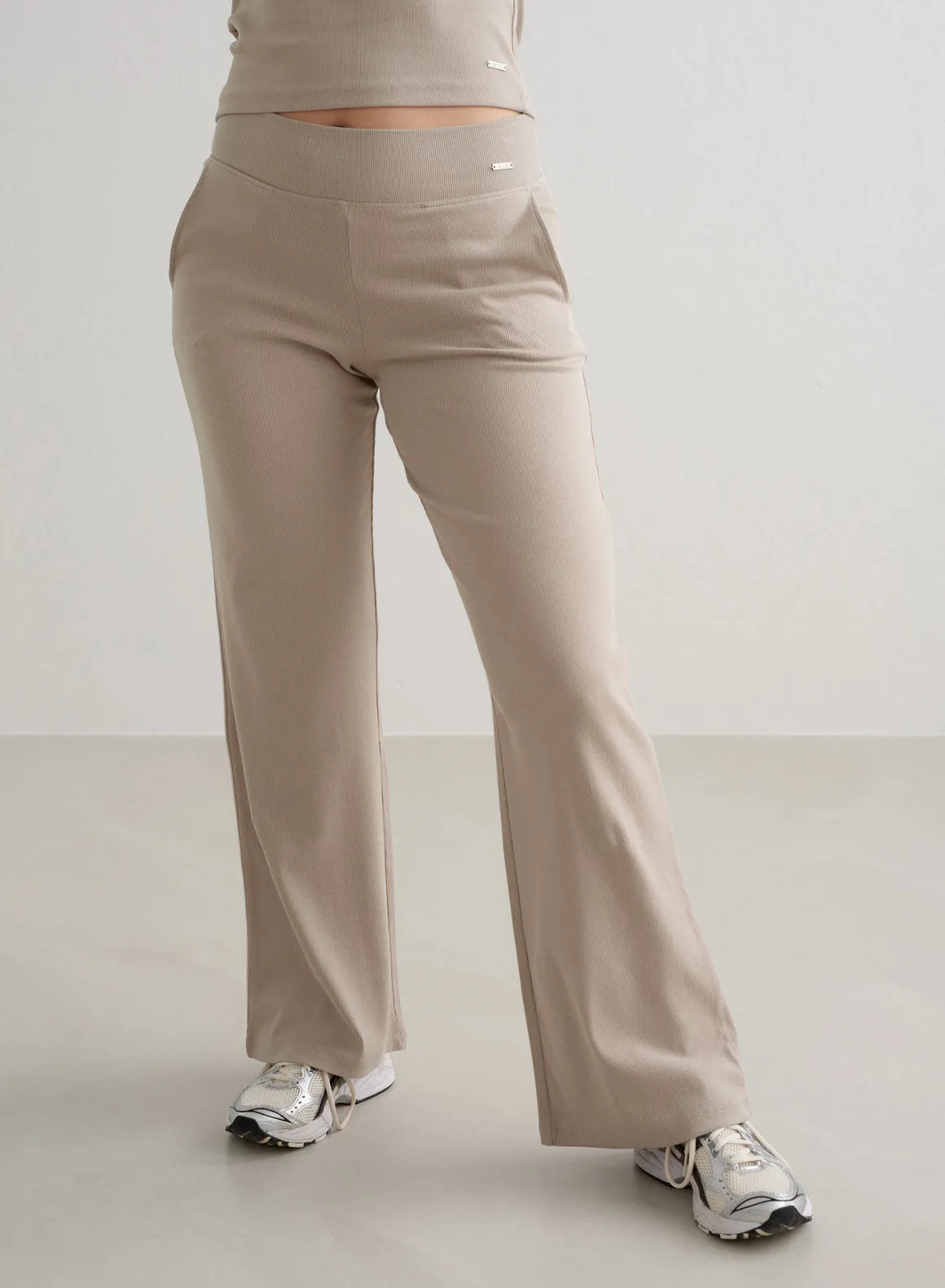 Dark Clay Ease Ribbed Wide Pants