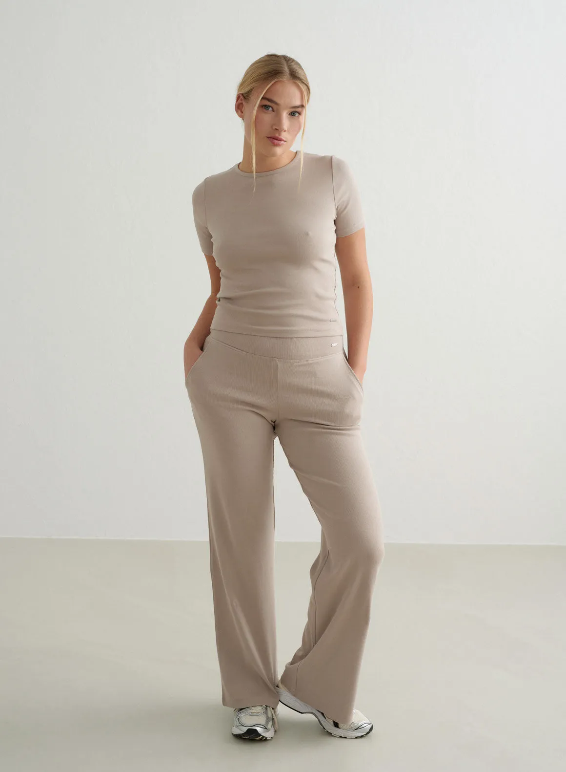 Dark Clay Ease Ribbed Wide Pants