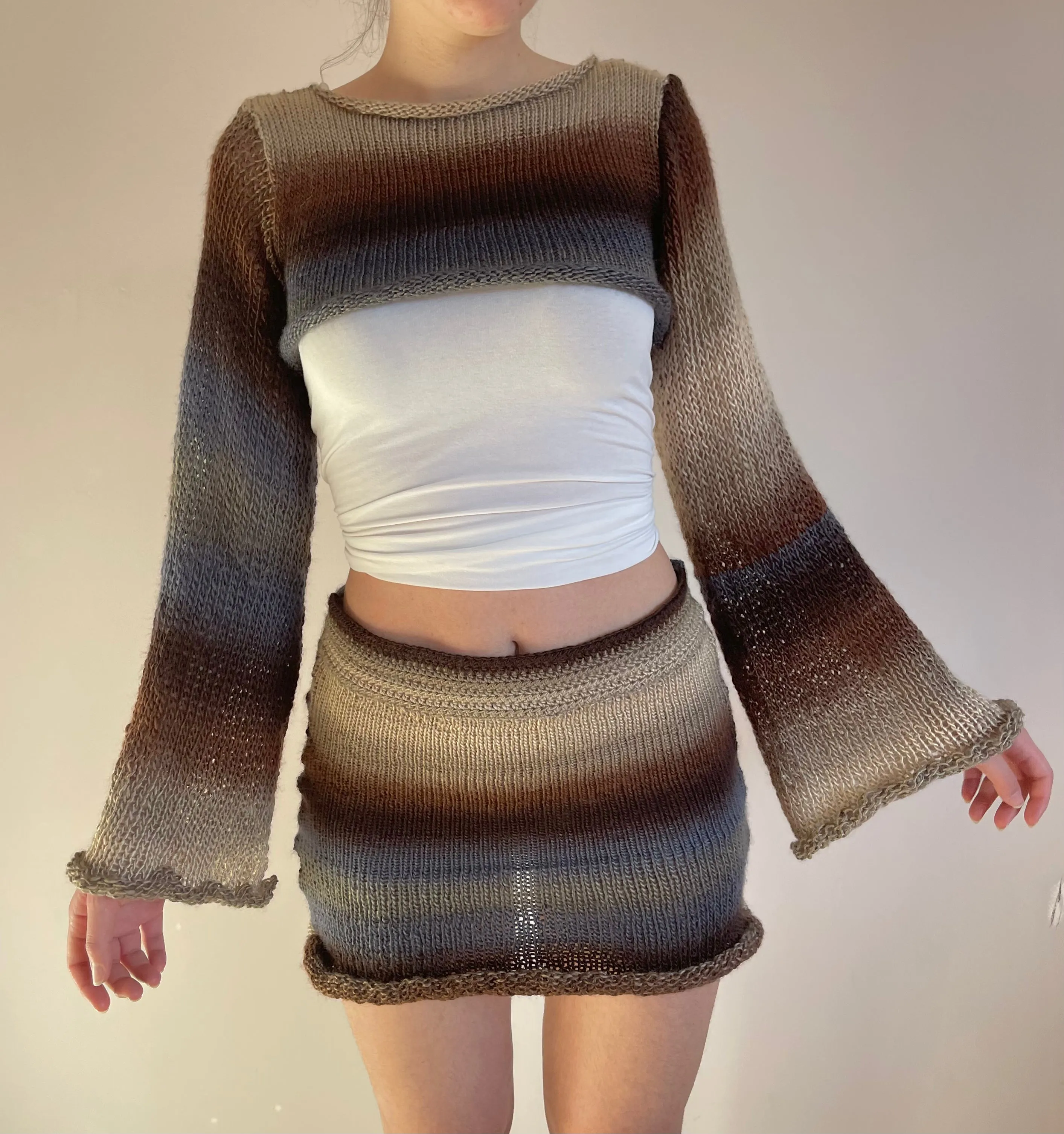 Handmade knitted ombré mini skirt - Seashell colourway