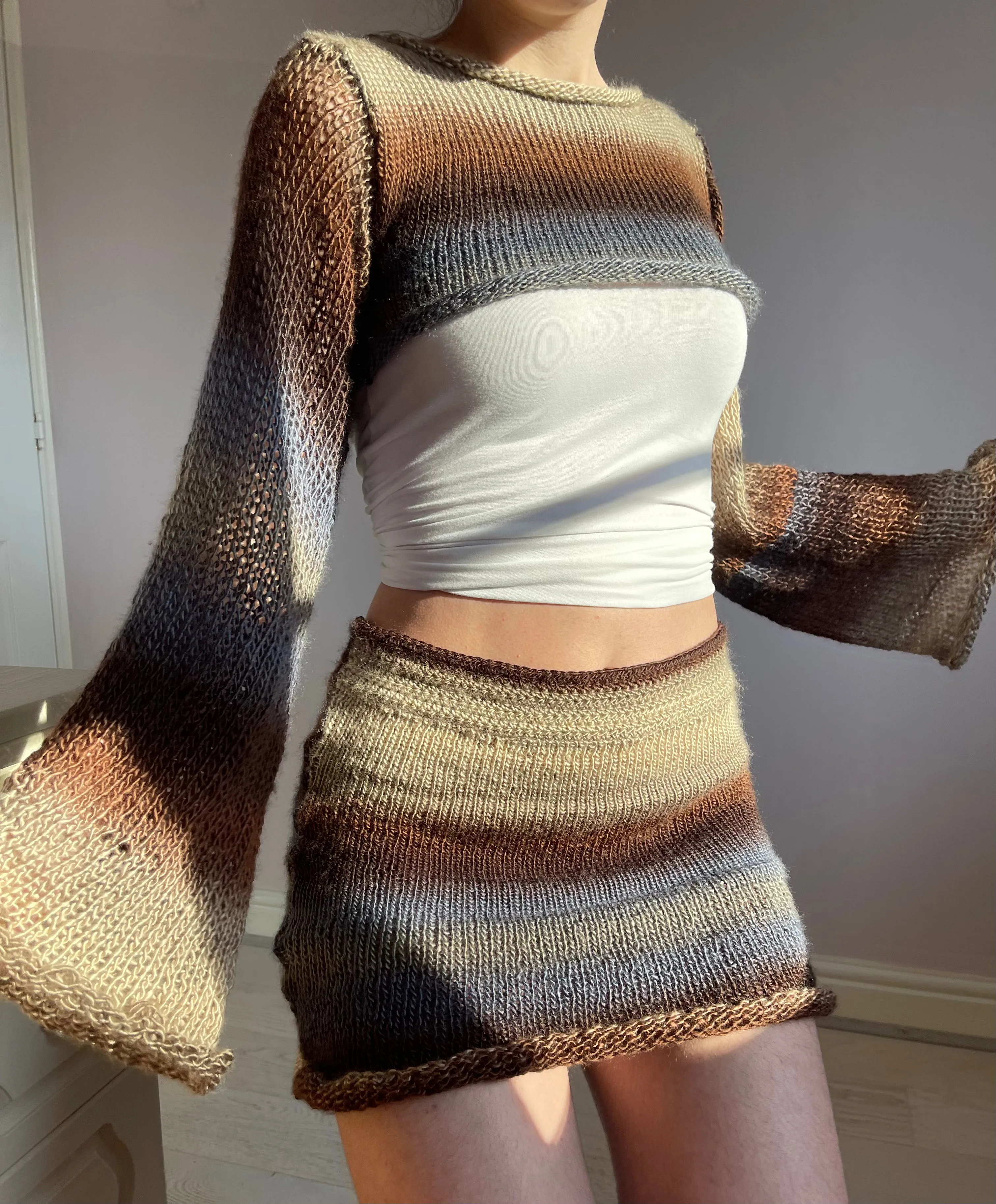 Handmade knitted ombré mini skirt - Seashell colourway