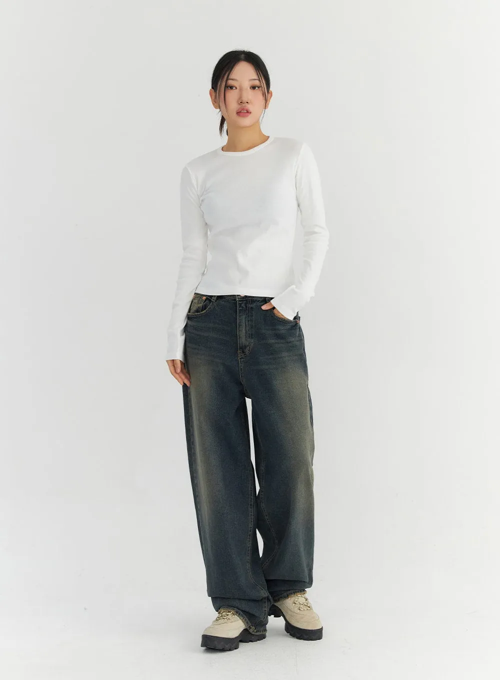 Washed Wide Leg Jeans CO306